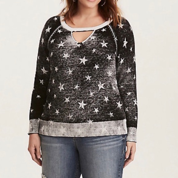 TORRID STAR PRINT RAGLAN CUT OUT SWEATER - Picture 3 of 9